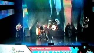 Larry Hernandez En Teleton 2011
