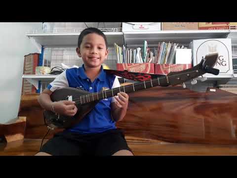 ซ้อมพิณลายเเห่ลำเพลิน | weena hug