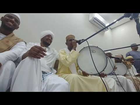 الغرام و الشوق زاد علي