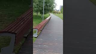 Взгляд со стороны...красивый парк.
