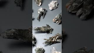 ガネッシュヒマール産ヒマラヤ水晶クラスター（ミニサイズ原石39.3g