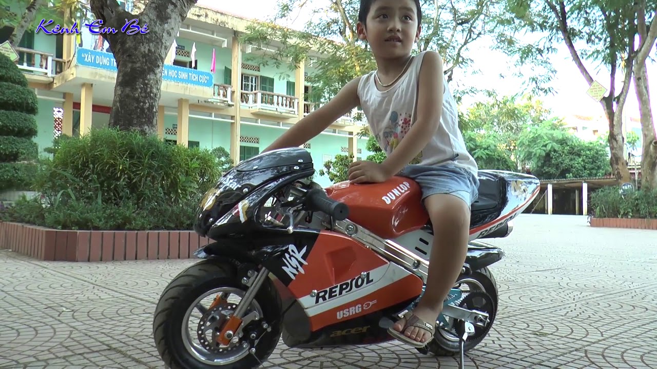 Xe máy thể thao mini, sports motorcycles, Kênh Em Bé ♥ - YouTube