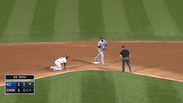 KC@CWS: Escobar makes catch, tags second for two