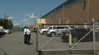 Advocates push for focus on immigrant detainees in county jails