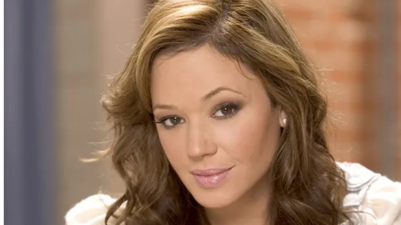 Лия Ремини 🔥 Чулки, колготки, колготки, каблуки, бикини, нижнее белье, боди, мини-юбка