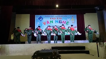 T/m hoạt cảnh múa xúc động (Cúc ơi!) lớp 10/1 NDH