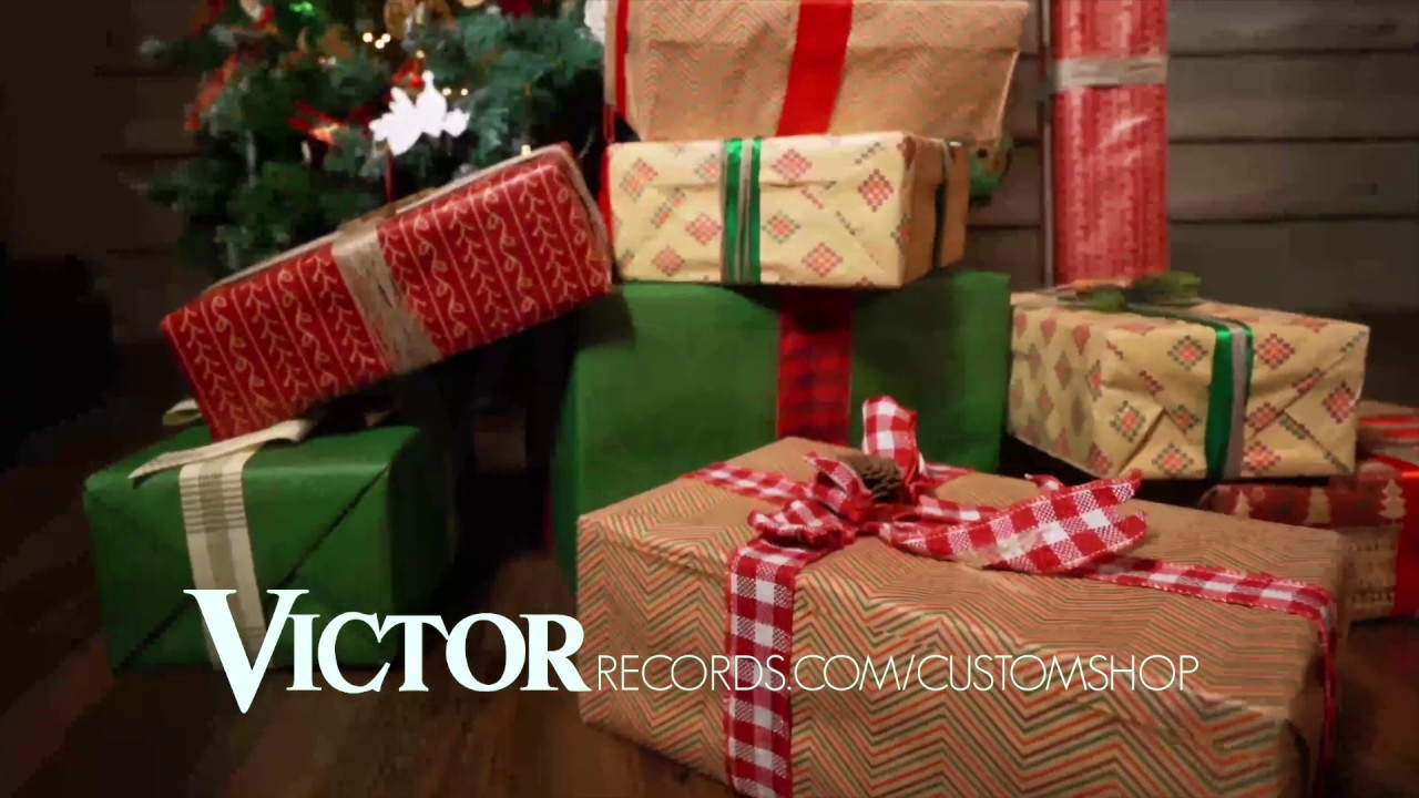 Personalize Your Victor Talking Machine Co. Victrola® This Christmas!