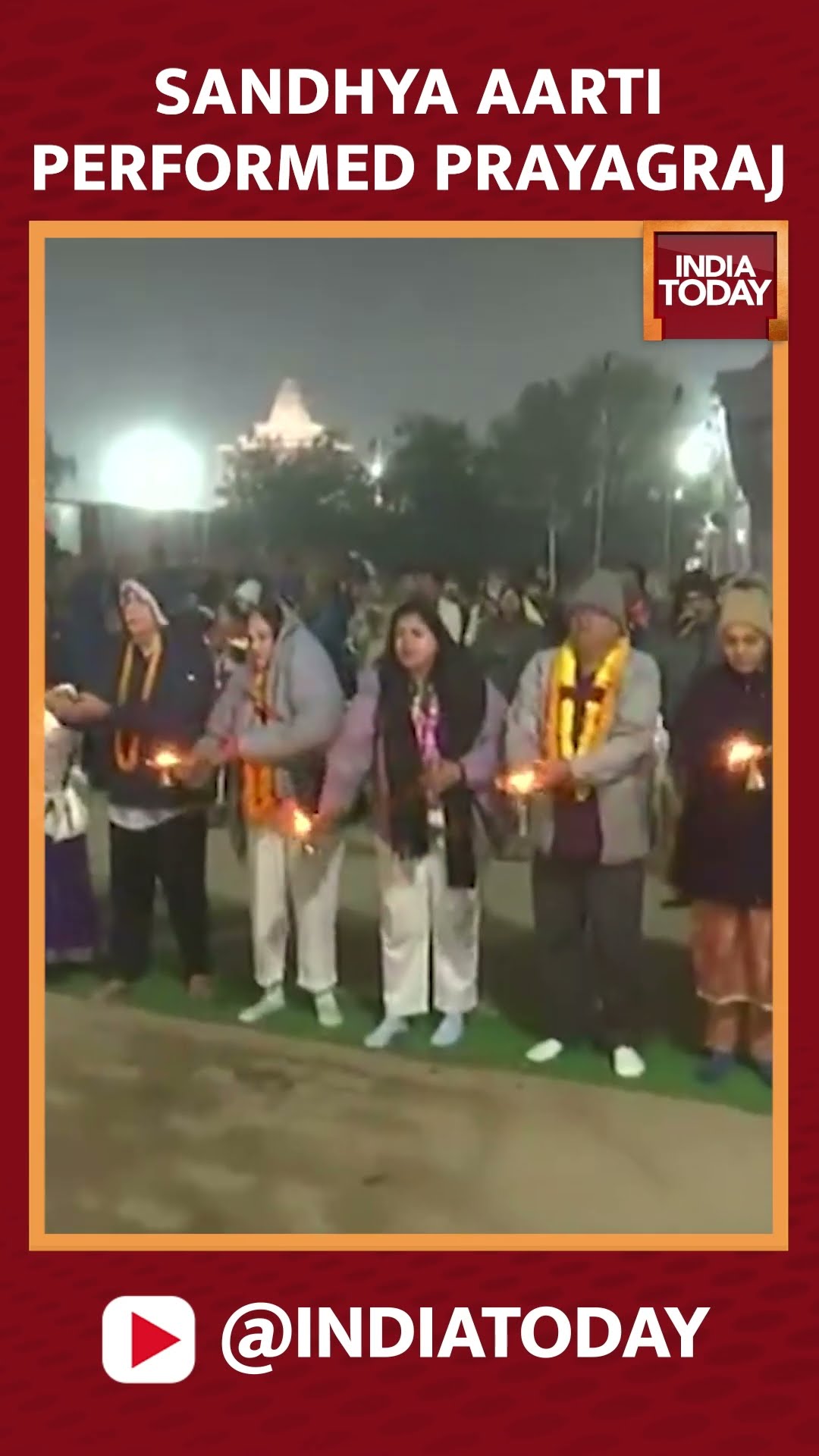 Sandhya Aarti Being Performed At Ram Ghat In Prayagraj #shorts #prayagrajkumbh