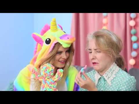 funny-unicorn-and-granny-pranks-/-prank-wars-|-troom-troom