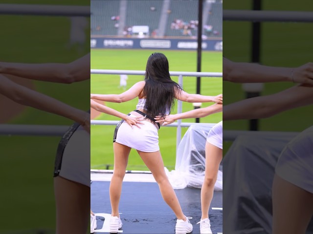 ☔️비오는 날 "짧은치마"로 리즈 갱신????AOA 4????서여진 Seo Yeojin 치어리더 직캠 fancam