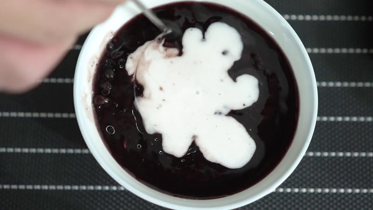 Black Glutinous Rice with Coconut Milk? Sarap to!😉/Pinoy TV YouTube