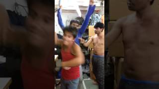 Khushi Se pagal mujhe aaj nachne do