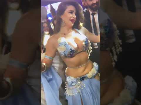 belly dance at private party UAE 😍 || sexy belly dance