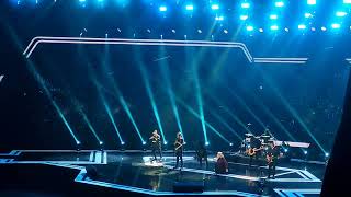 SOG X Shila Amzah - Pelukan Angkasa (FANCAM - Audience View) #AJL36