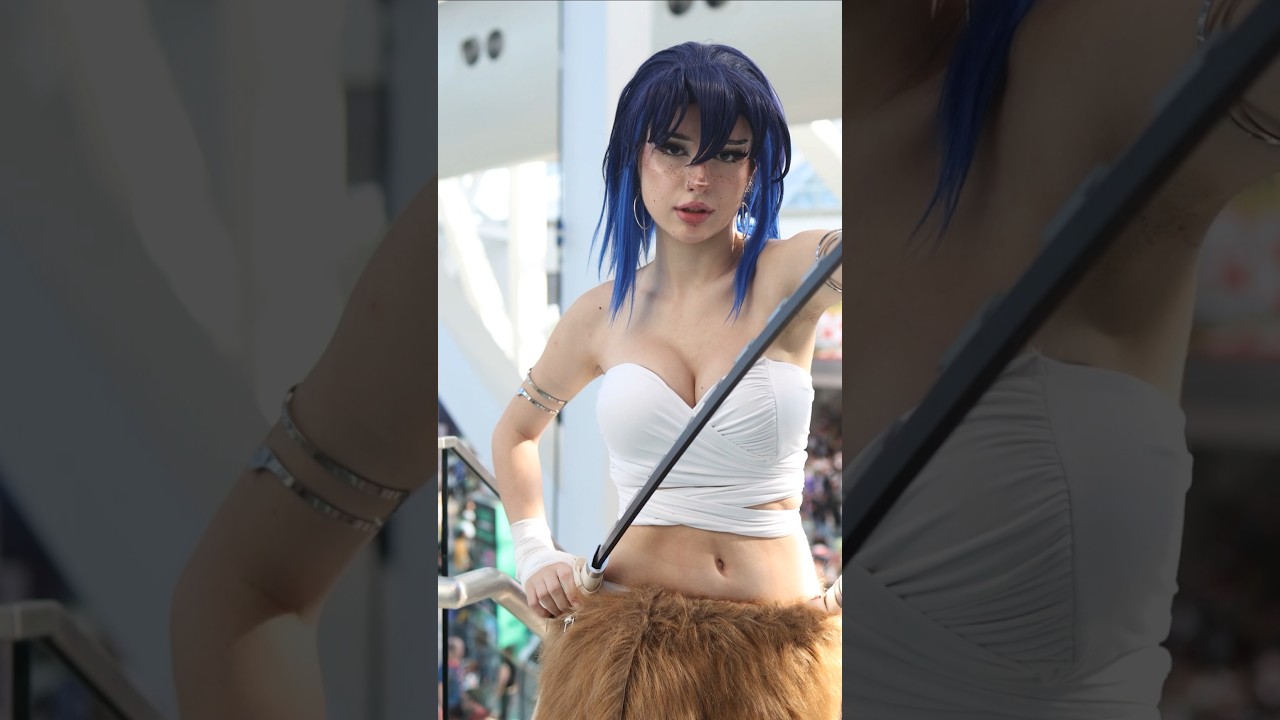 @yaminaamane as Inosuke #demonslayer #cosplay #animeexpo