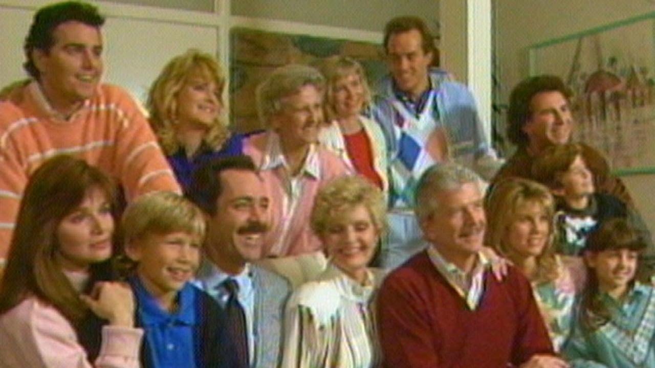 The Brady Bunch Et S Time With The Cast Through The Years Youtube