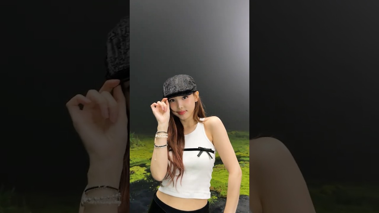 TWICE「ENEMY」#NAYEON - YouTube