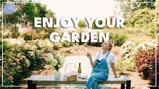 Romanticizing My Garden Before Summer Ends 🌸 Wine, Flowers & Doing Nothing