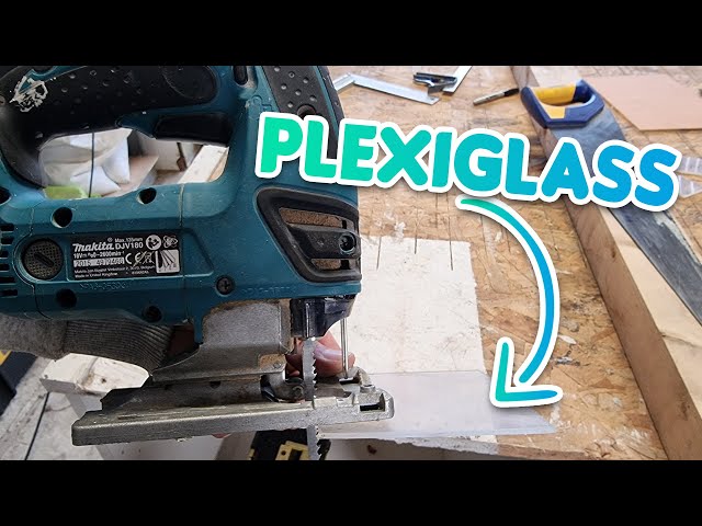 How To Easily Cut Plexiglass\Using A Tool That May Surprise You!!! 