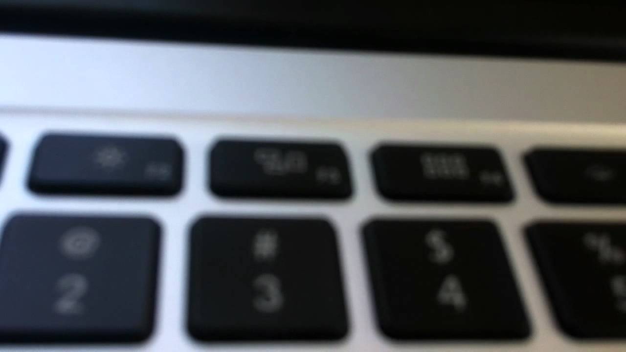 3 Easy Ways to Clean a MacBook Pro Keyboard