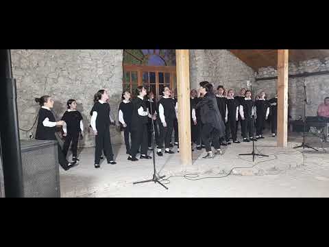 ,,სალხინოს კამერატა\" , ბათუმის რევაზ ლაღიძის გოგონათა გუნდი, დირიჟორი მაგდანა მათითაიშვილი