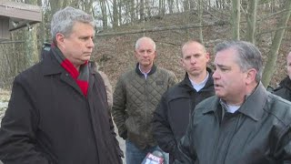 U.S. Rep. Bill Huizenga gets up close look at lakeshore erosion