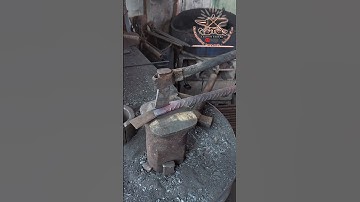 #blacksmithing #blacksmith #medievalblacksmith #copper #forgedfromiron #forging