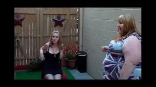 Ssbbw Kelly Squashes Skinny Woman