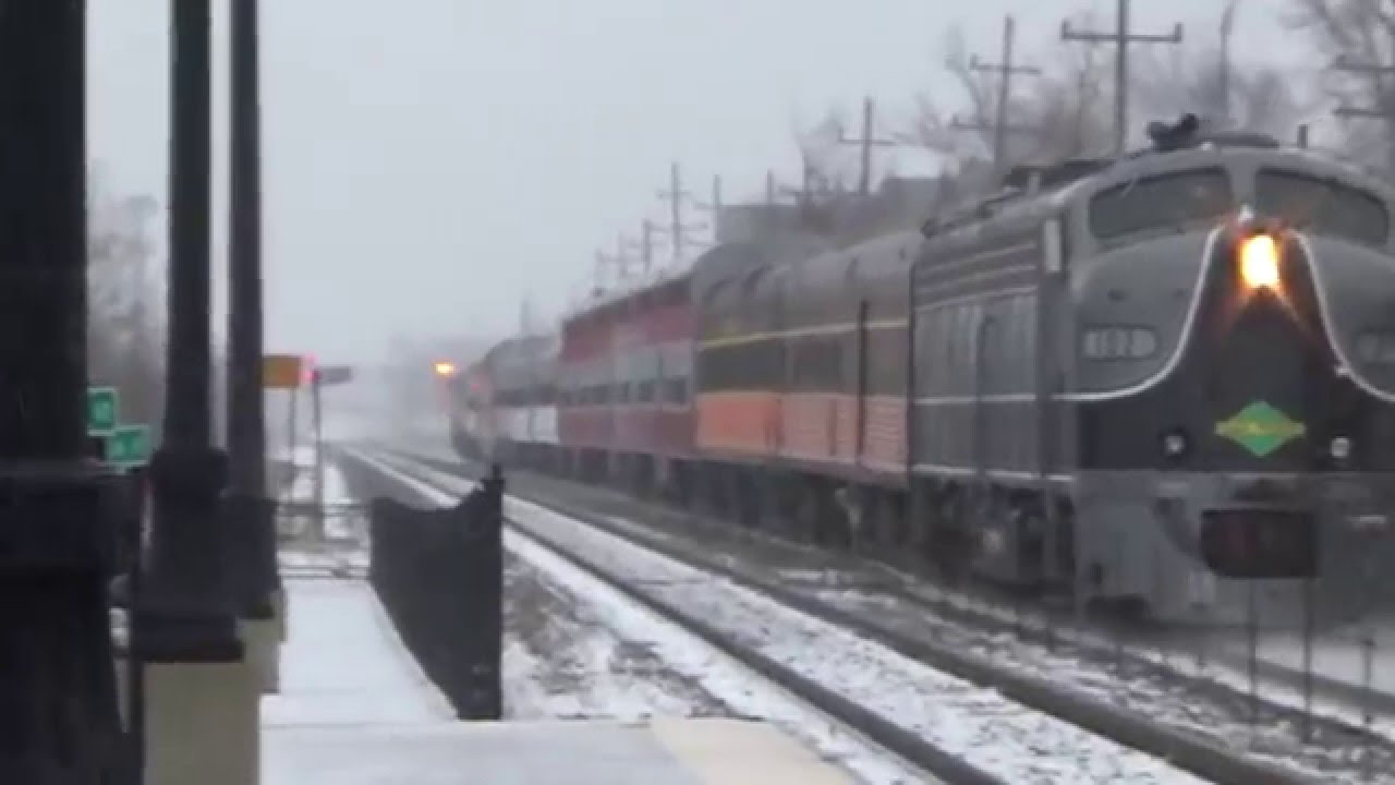 Iowa Pacific Polar Express Movement thru Northbrook, IL 12/28/15 YouTube