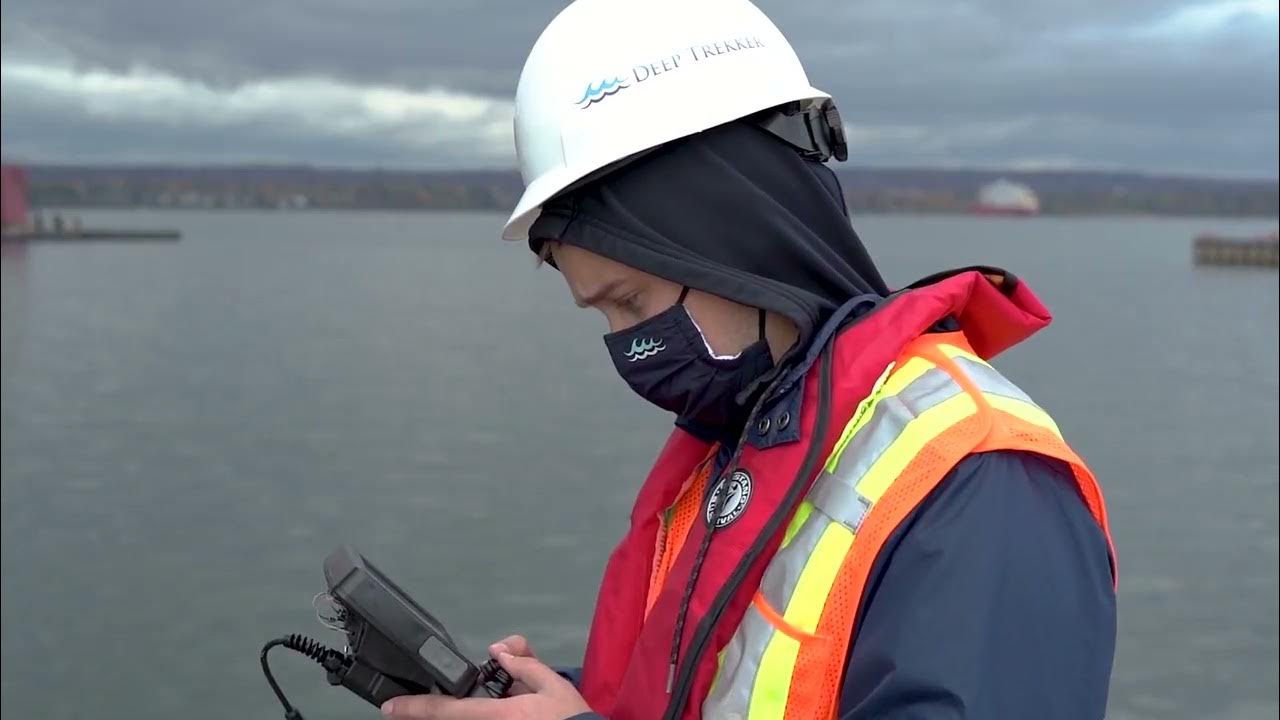 Vessel's Hull inspection with Ultrasonic Thickness Gauge by Deep