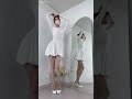 (4K) 非常に短い白いドレス ❤️ イヴリンによる恥ずかしがり屋のダンス♡