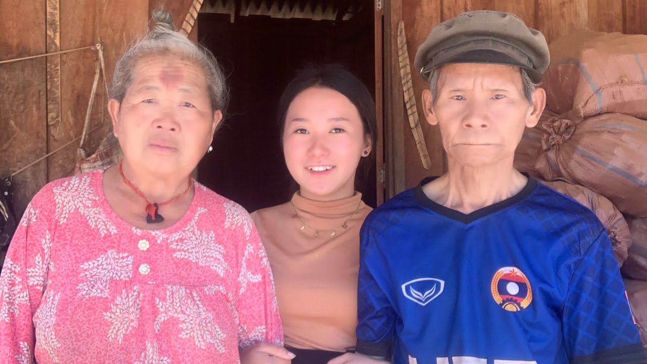 Yawm txiv txais nyiaj los ua plig rau kuv no os hlub kuv tiagg 😭 ua tsg txoj kev hlub