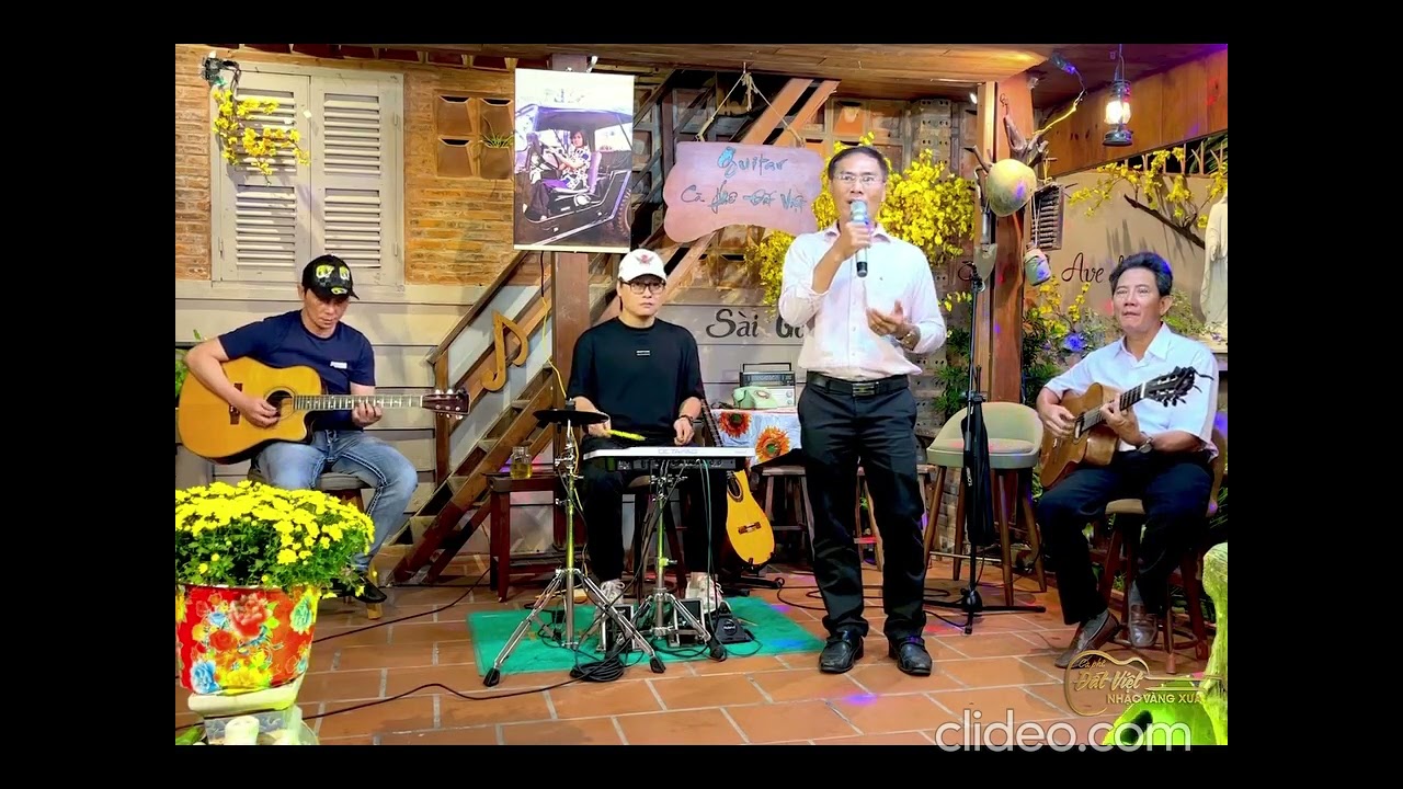 Mùa xuân đó có em