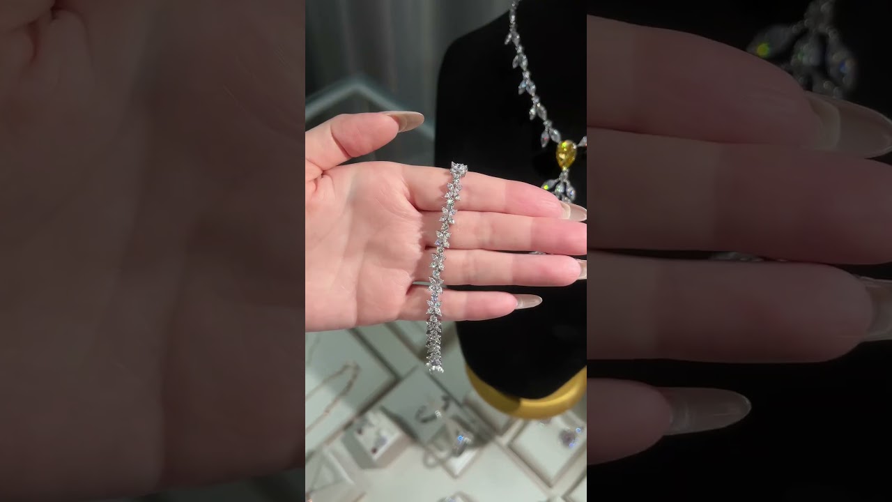 Four-leaf clover diamond bracelet, are you tempted?🍀✨