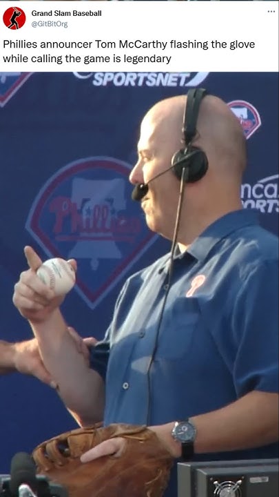 Tom McCarthy Flashing The Glove 😳 - YouTube