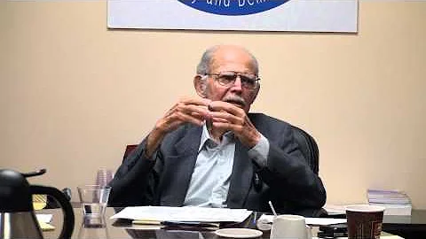 Conversando con Hubert Matos - Sobre Camilo Cienfu...