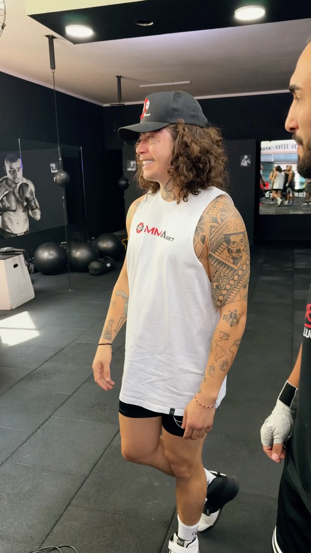 #mostvaluablepromotions Ao vivo na @NetflixBrasil (15/11) Eu e #mmabetoficial vamos com tudo! ?