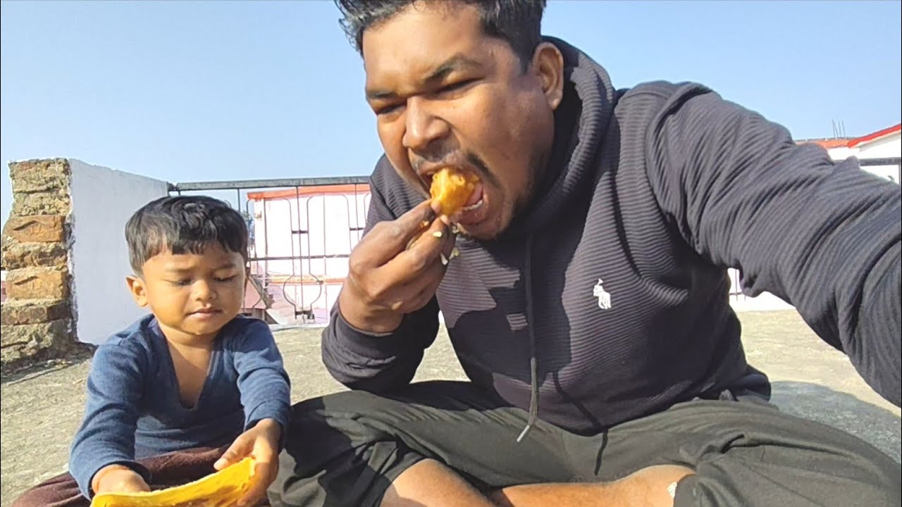 Pahli Bhar Samosa Bhat Khayan 🤫