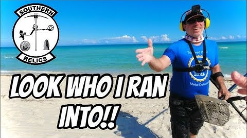 METAL DETECTING Miami Beach and a Big SURPRISE - Nokta Makro SIMPLEX
