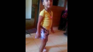 Oolha Essa Meninha Dancando