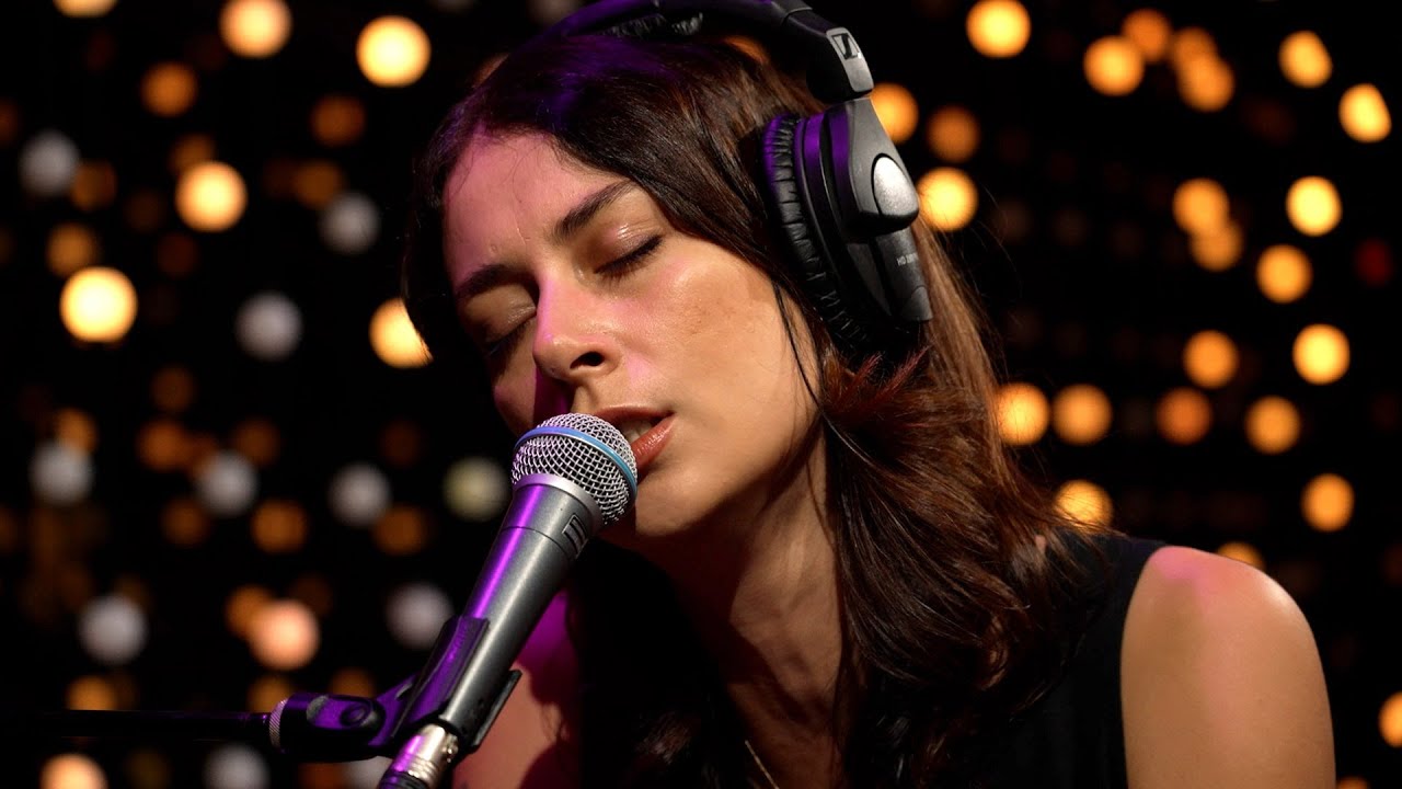 Watch Grace Cummings - Something Going 'Round (Live on KEXP) on YouTube