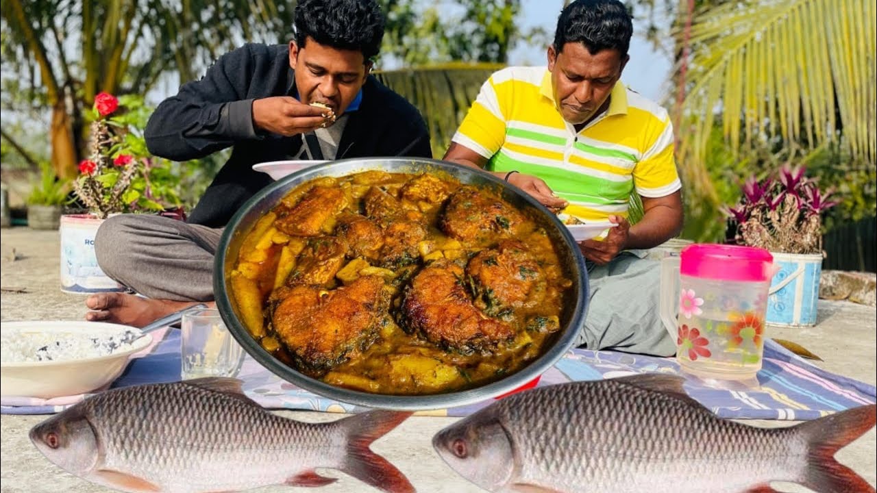 নদীর বড়ো রুই মাছ নতুন আলু দিয়ে ভুনা
