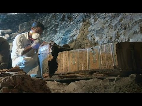 Videó: A Régészek 12 ókori Egyiptomi Szobrot Fedeztek Fel Egy Luxori Templom Helyén. Alternatív Nézet