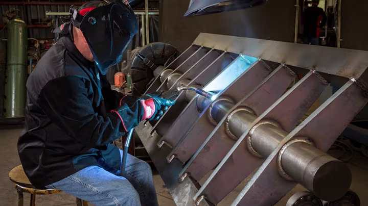 Power Wave® Welders Increase Efficiency &  Lower Cost at Leppert Machine