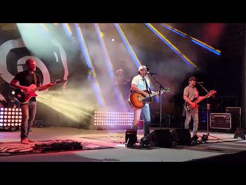 Casey Donahew- That's What Cowboys Do
