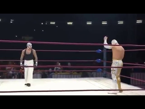 Rey Mysterio vs Sin Cara Full Match