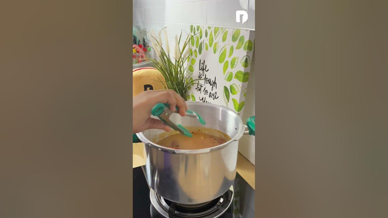 memasak rendang memakai presto homecook kapasitas 8ltr.