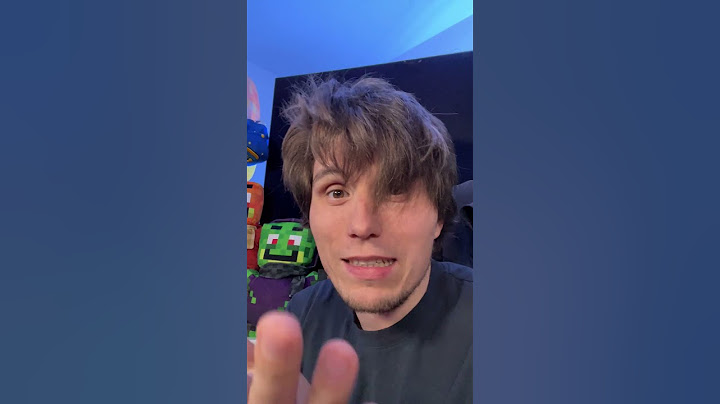 Paluten schneidet sich selbst die Haare