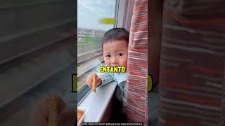 The woman and the child shared sweets! 👩👦🍪