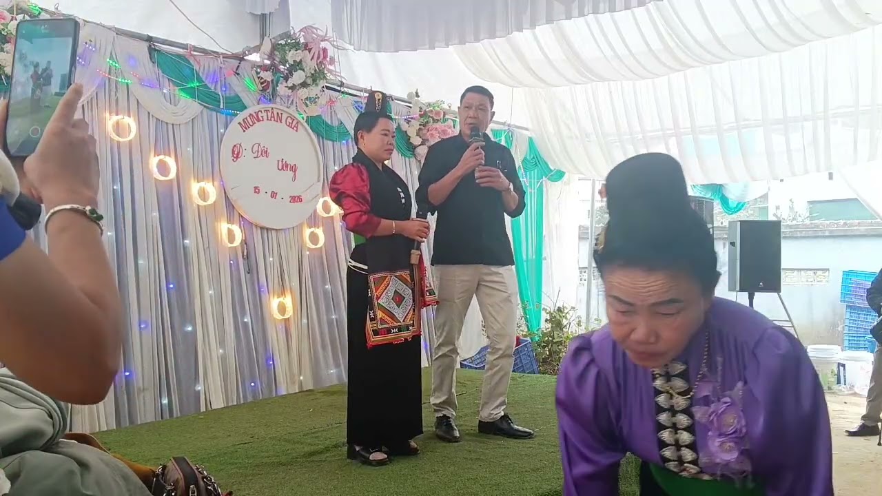 Anh diêm hát mừng tân gia nhà mới chị Tâm 